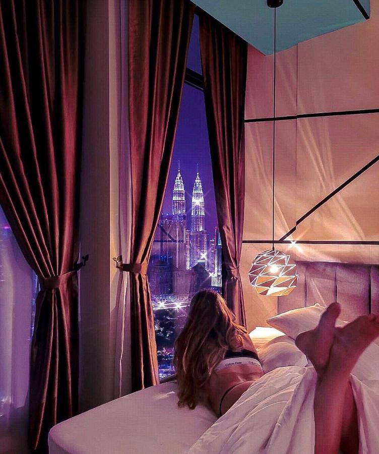 Wgs Suites At Klcc Куала Лумпур Екстериор снимка