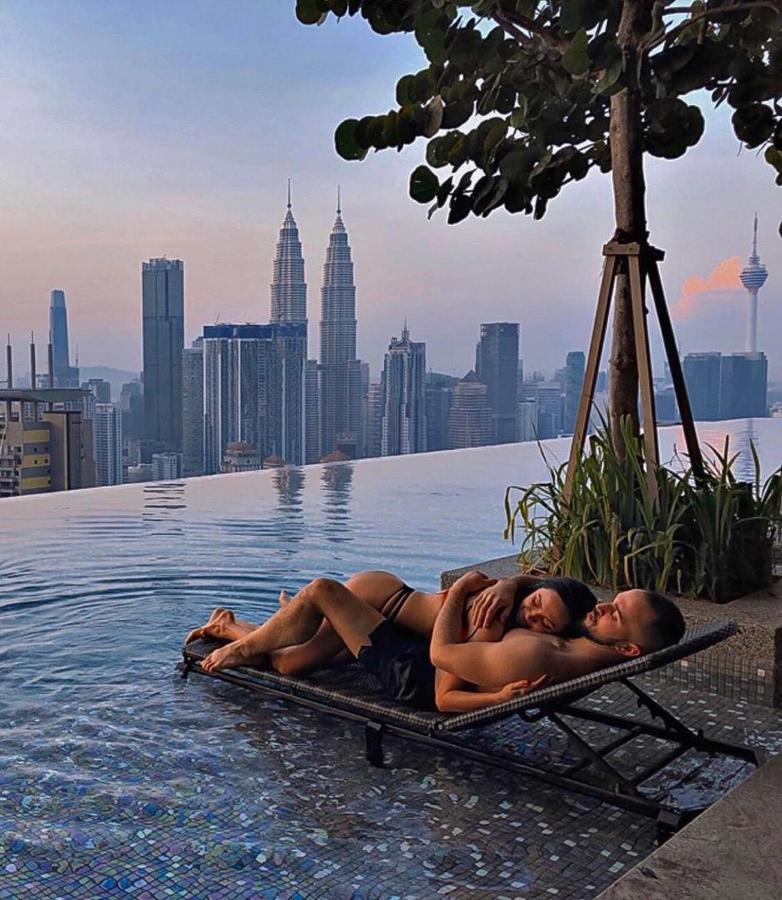 Wgs Suites At Klcc Куала Лумпур Екстериор снимка